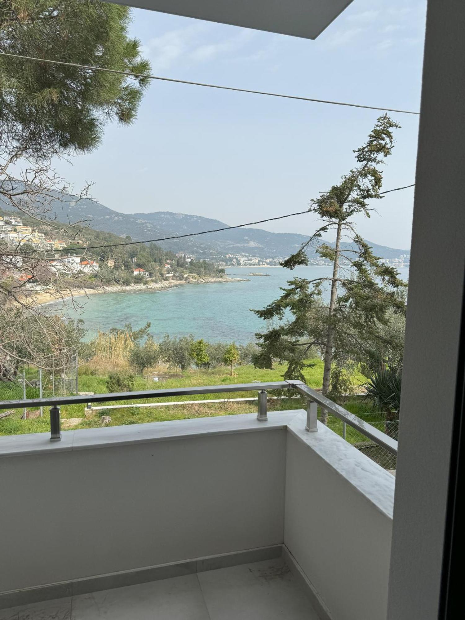 Acra Melia Apartment Palaiontsiflikion Ngoại thất bức ảnh