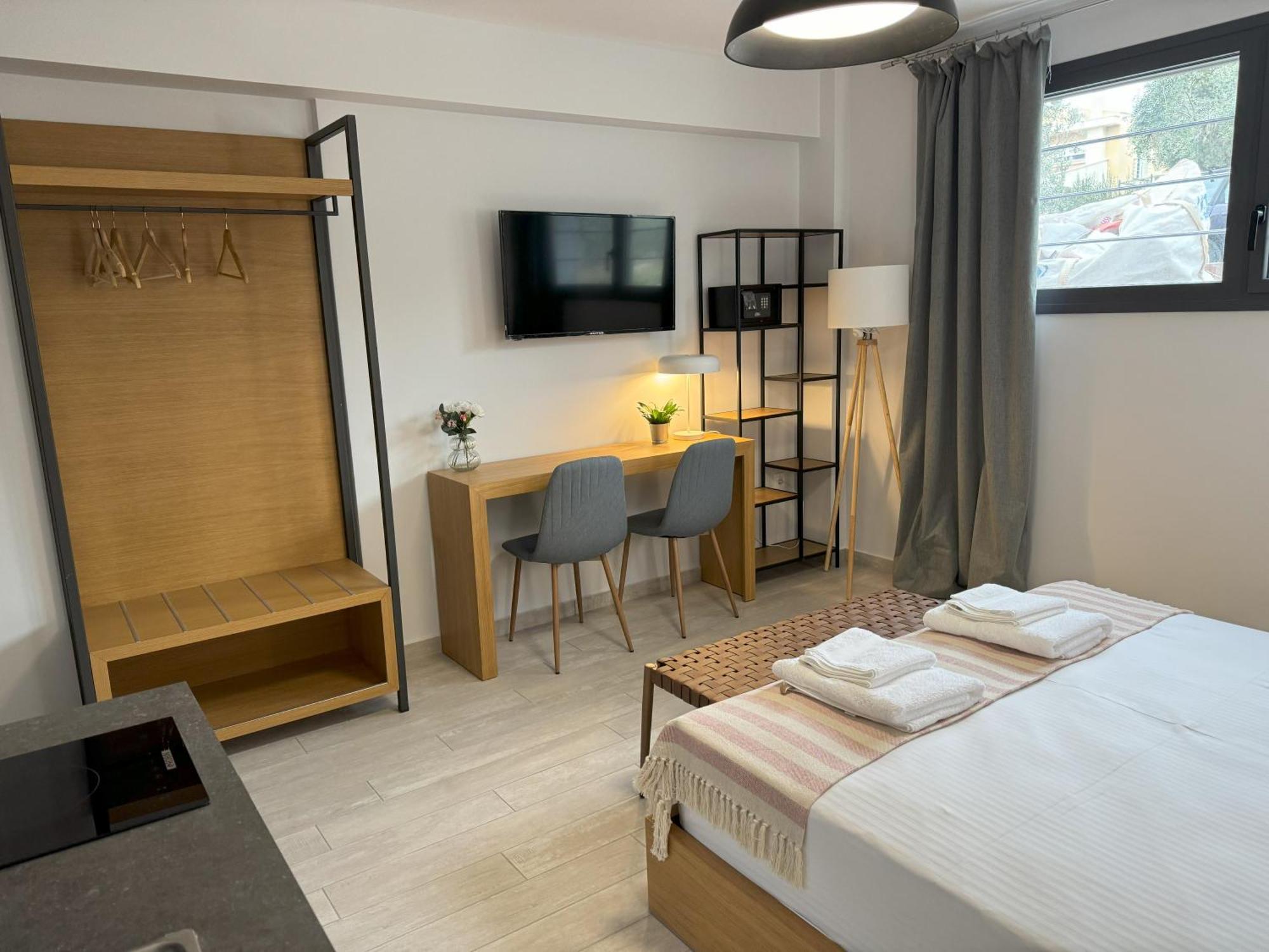 Acra Melia Apartment Palaiontsiflikion Ngoại thất bức ảnh