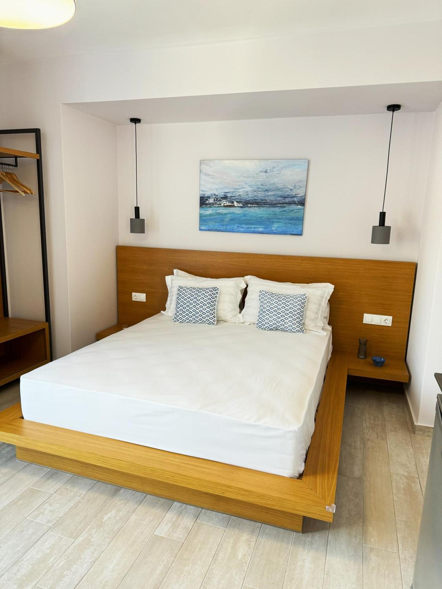 Acra Melia Apartment Palaiontsiflikion Ngoại thất bức ảnh