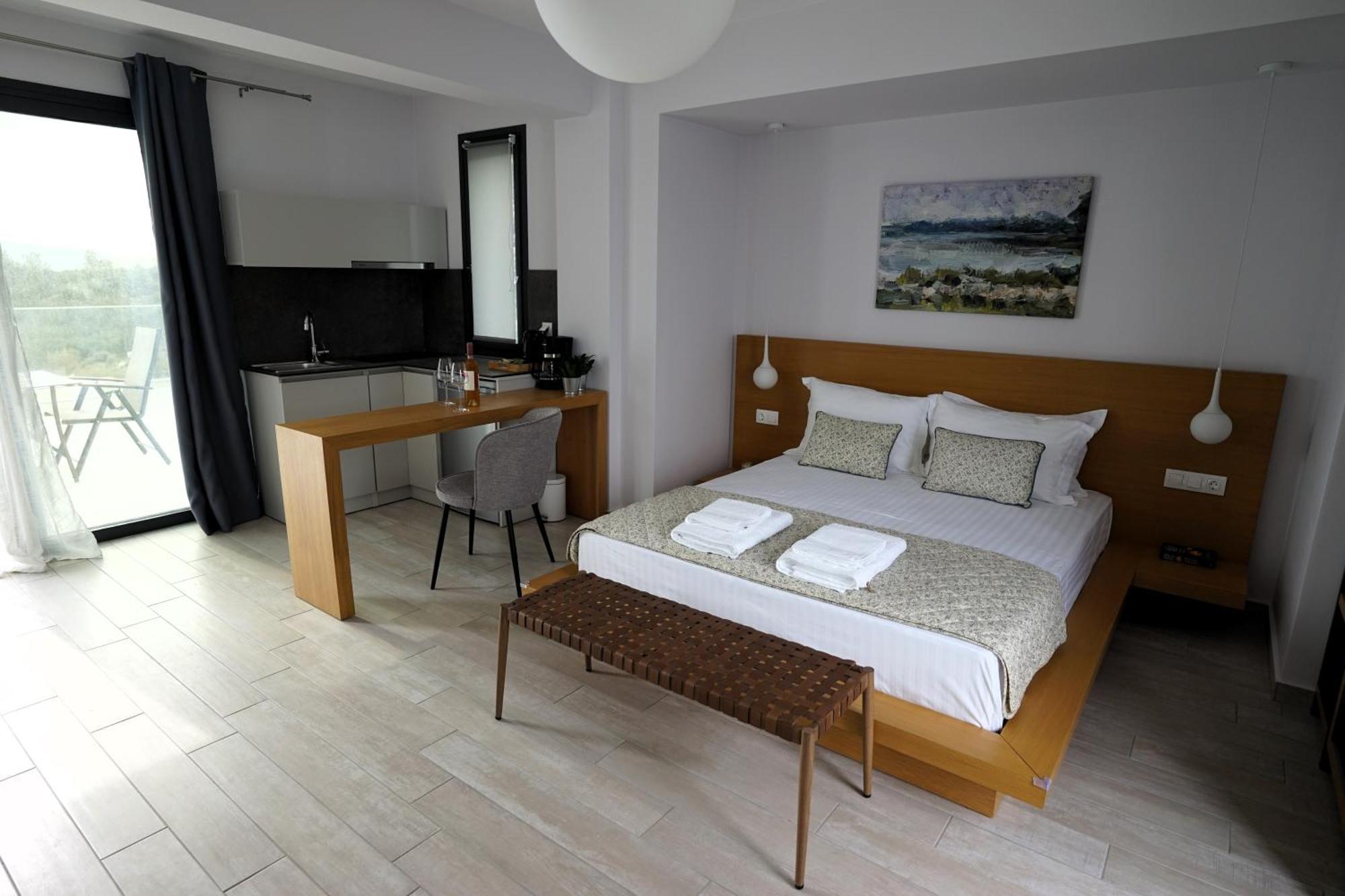 Acra Melia Apartment Palaiontsiflikion Ngoại thất bức ảnh