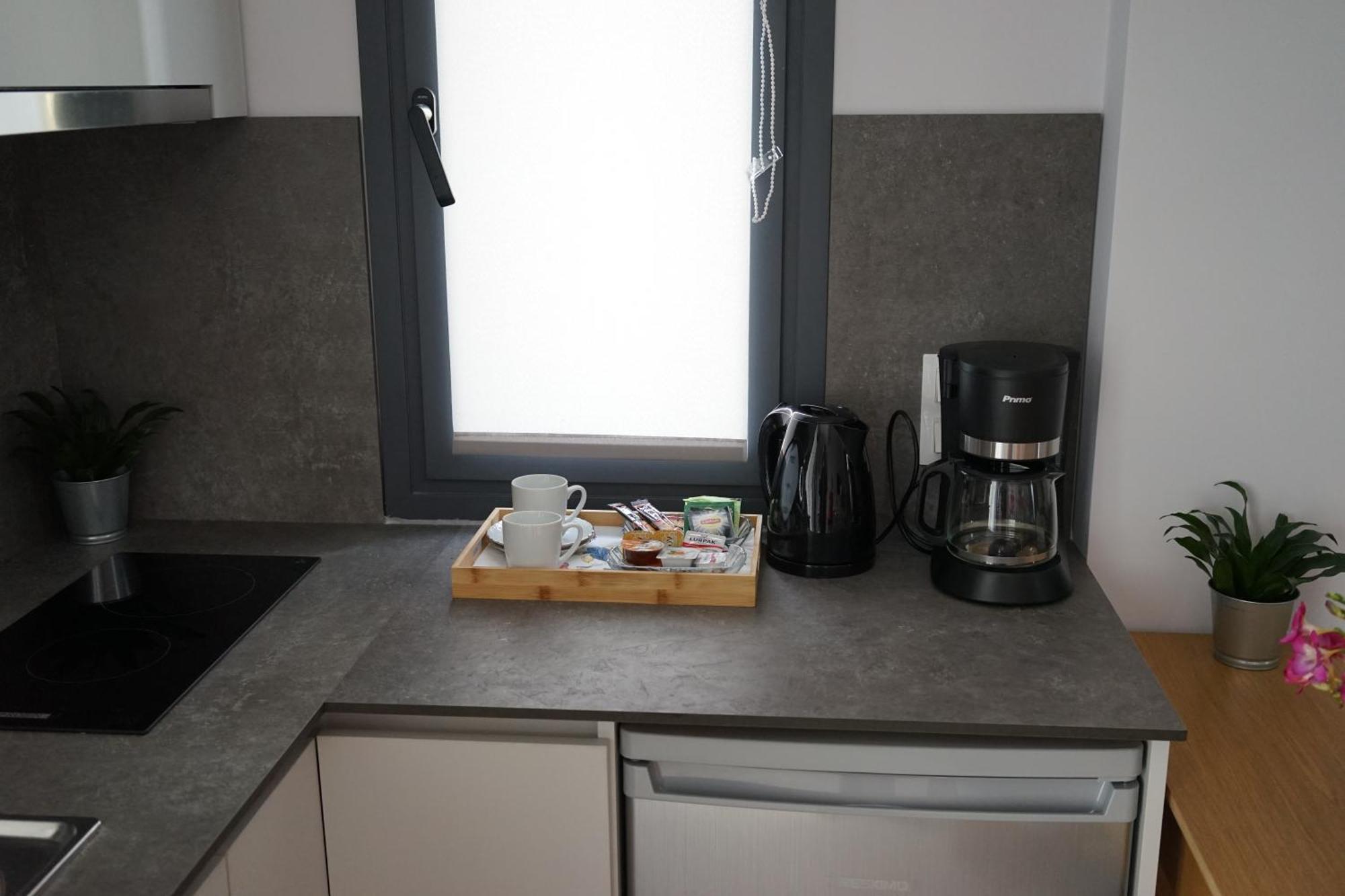 Acra Melia Apartment Palaiontsiflikion Ngoại thất bức ảnh