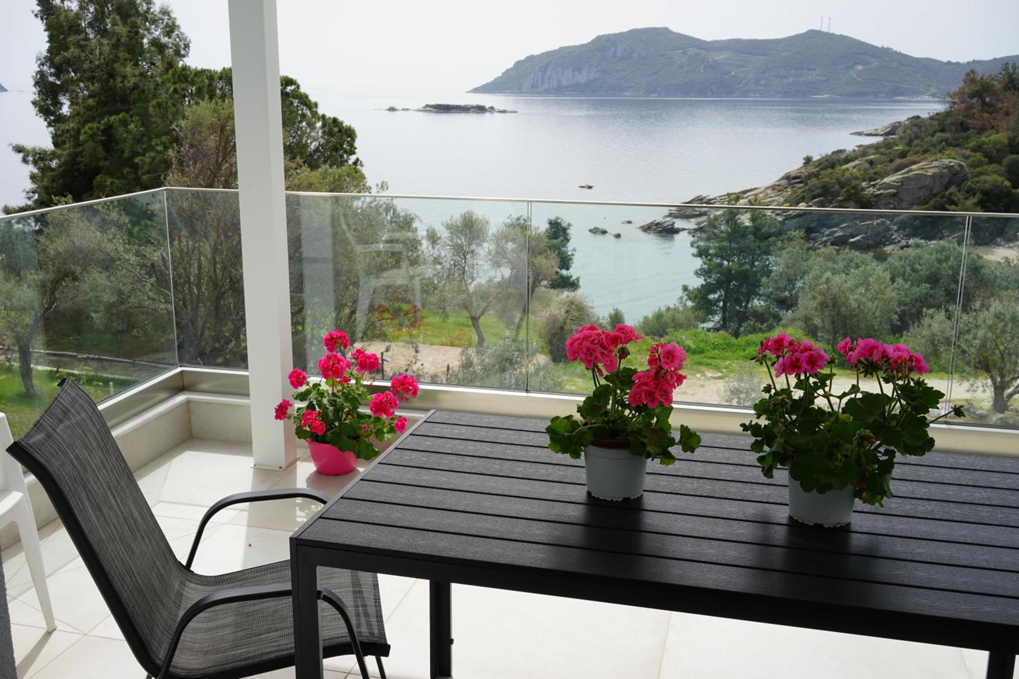 Acra Melia Apartment Palaiontsiflikion Ngoại thất bức ảnh