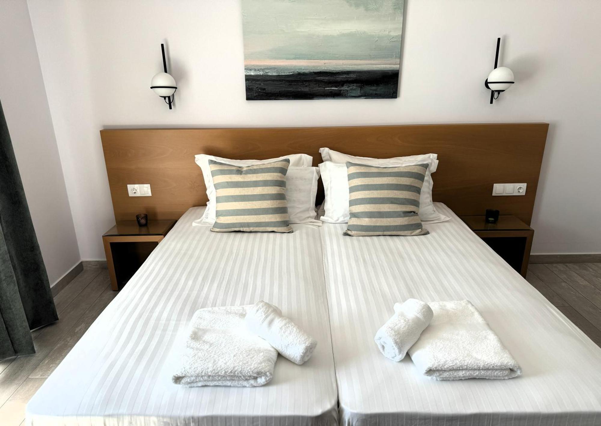Acra Melia Apartment Palaiontsiflikion Ngoại thất bức ảnh